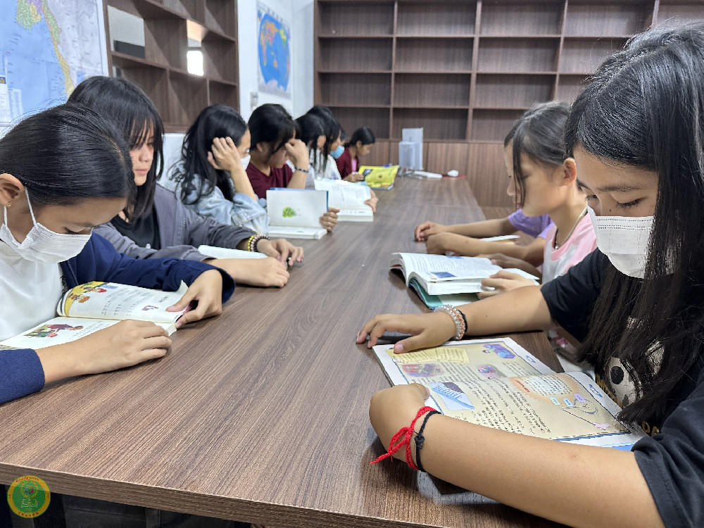 学校图书管